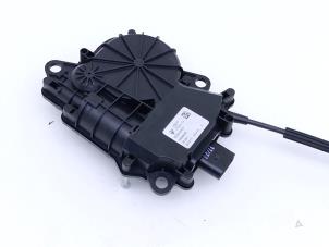 Gebruikte Achterklep Slotmechaniek Alfa Romeo Stelvio (949) 2.0 T 16V Q4 Prijs € 59,00 Inclusief btw aangeboden door Automaterialen Ronald Morien B.V.