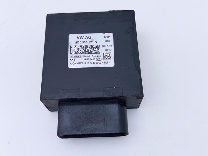 Gebruikte Brandstofpomp module Volkswagen Golf VII Variant (AUVV) 1.6 TDI 16V Prijs € 49,00 Margeregeling aangeboden door Automaterialen Ronald Morien B.V.
