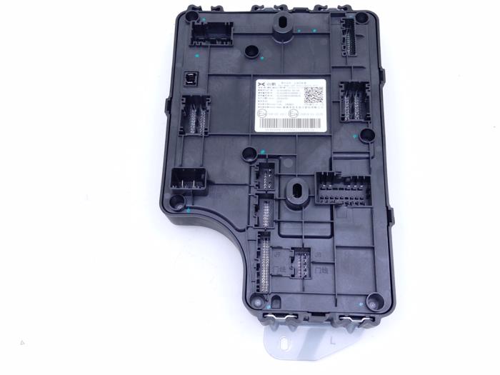 Gebruikte Module Bodycontrol XPENG G6 AWD Performance Prijs € 245,00 Margeregeling aangeboden door Automaterialen Ronald Morien B.V.
