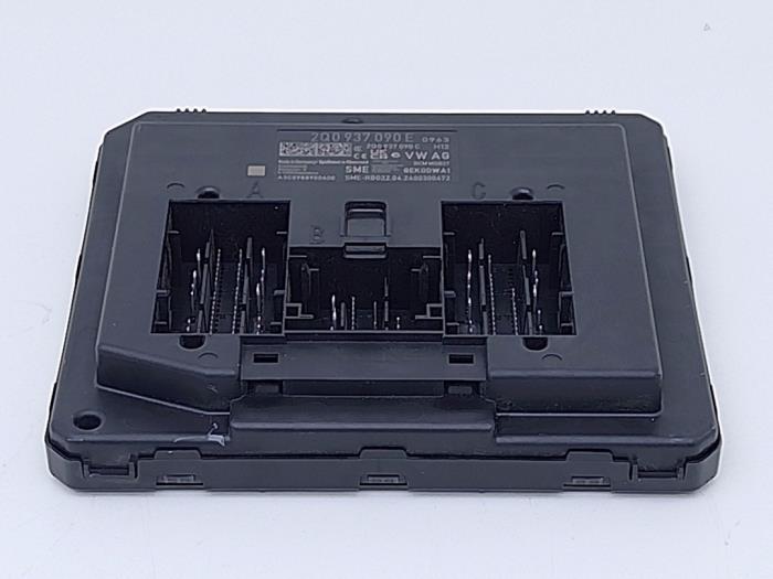 Gebruikte Bodycontrol Module Volkswagen Transporter T6 2.0 TDI Prijs € 124,99 Inclusief btw aangeboden door Automaterialen Ronald Morien B.V.