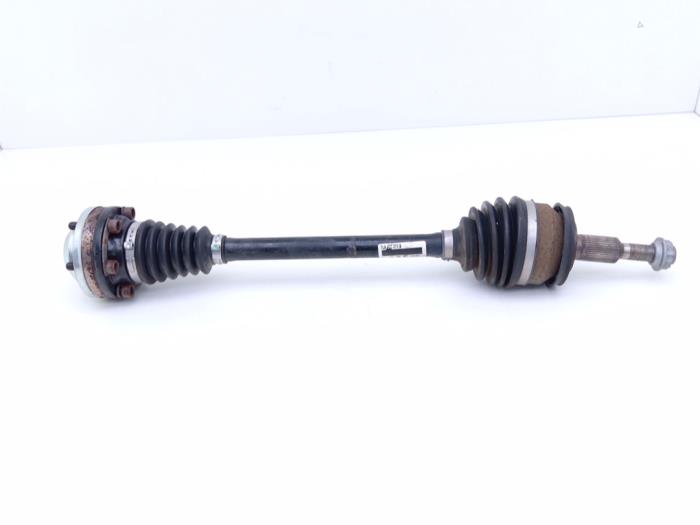 Gebruikte Aandrijfas links-voor Volkswagen Transporter T6 2.0 TDI Prijs € 175,00 Inclusief btw aangeboden door Automaterialen Ronald Morien B.V.