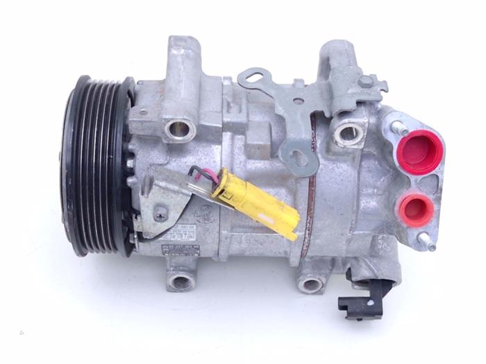 Gebruikte Pomp Airco Peugeot 508 SW (F4/FC/FJ/FR) 1.5 BlueHDi 130 Prijs € 95,00 Margeregeling aangeboden door Automaterialen Ronald Morien B.V.