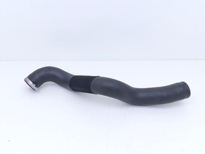 Gebruikte Intercooler Slang Suzuki Vitara (LY/MY) 1.4 Booster Jet Turbo 16V SHVS Prijs € 59,29 Inclusief btw aangeboden door Automaterialen Ronald Morien B.V.