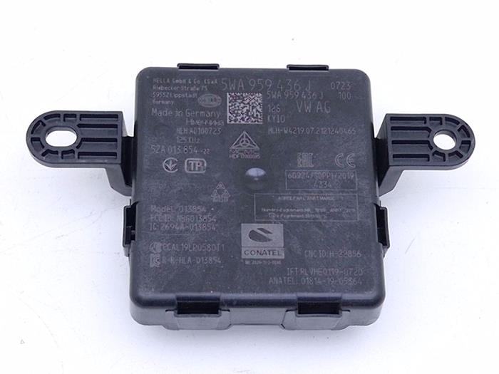 Gebruikte Computer Diversen Volkswagen Golf VIII (CD1) 2.0 TSI R 16V 4Motion Prijs € 49,01 Inclusief btw aangeboden door Automaterialen Ronald Morien B.V.