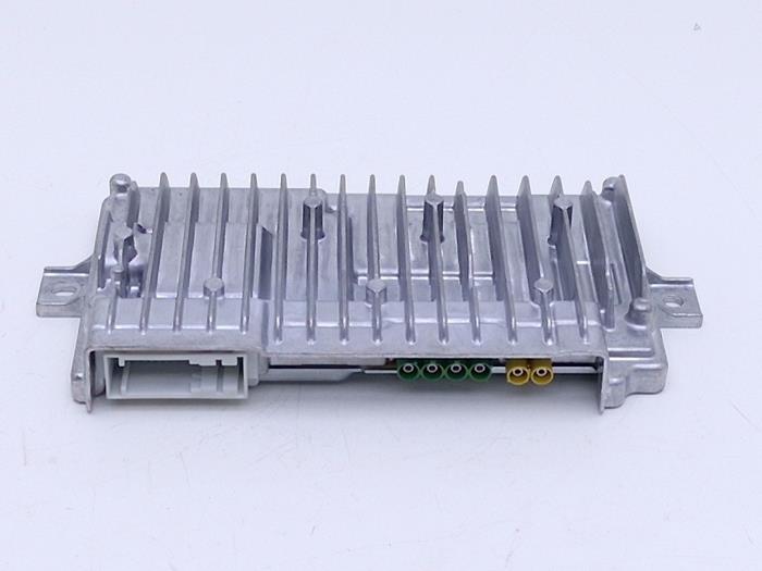 Gebruikte PDC Module Mercedes C Estate (S206) C-180 1.5 EQ Boost Prijs € 375,00 Margeregeling aangeboden door Automaterialen Ronald Morien B.V.