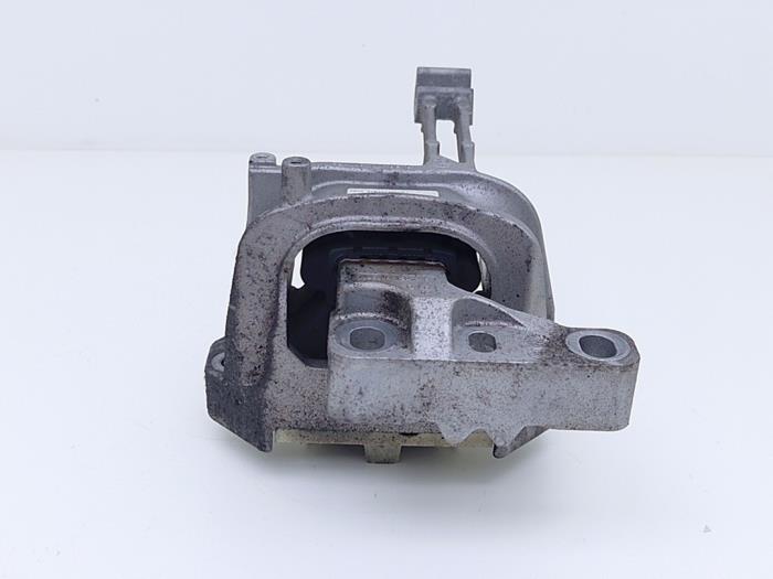 Gebruikte Motorrubber Volkswagen Polo VI (AW1) 2.0 GTI Prijs € 49,00 Margeregeling aangeboden door Automaterialen Ronald Morien B.V.