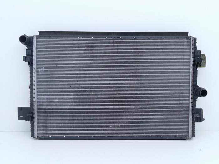 Gebruikte Radiateur Volkswagen Polo VI (AW1) 2.0 GTI Prijs € 115,00 Margeregeling aangeboden door Automaterialen Ronald Morien B.V.