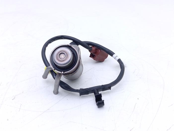 Adblue injector Volkswagen Passat Variant (3G5), 2014 / 2024 2.0 TDI 16V 190, Combi/o, Diesel, 1 968cc, 140kW (190pk), FWD, DFHA, 2018-01 / 2024-03 (Nieuw)