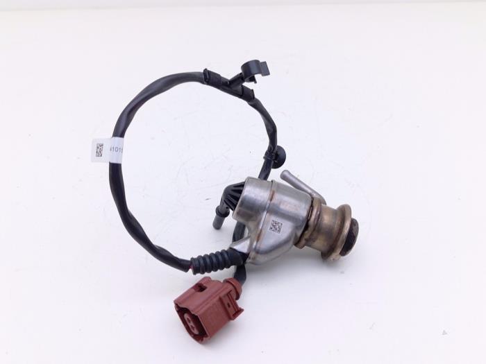 Gebruikte Injector adblue Audi Q3 (F3B) 2.0 35 TDI 16V Quattro Prijs € 65,00 Inclusief btw aangeboden door Automaterialen Ronald Morien B.V.