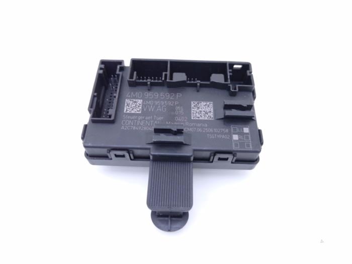 Gebruikte Module Centrale Deurvergrendeling Audi Q7 (4MB/4MG) 3.0 V6 24V 55 TFSI e Prijs € 95,00 Inclusief btw aangeboden door Automaterialen Ronald Morien B.V.