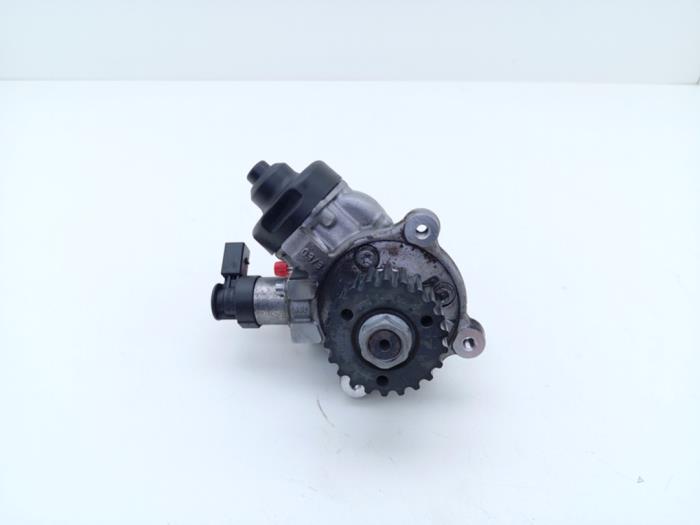 Gebruikte Hogedrukpomp Volkswagen Golf VII (AUA) 2.0 TDI 16V Prijs € 49,00 Margeregeling aangeboden door Automaterialen Ronald Morien B.V.