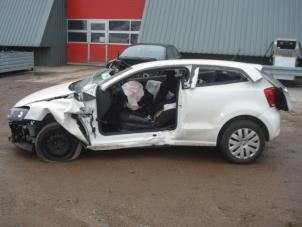 Gebruikte Cardanas links-voor (VWA) Volkswagen Polo V (6R) 1.6 TDI 16V 90 Prijs € 15,00 Margeregeling aangeboden door Automaterialen Ronald Morien B.V.