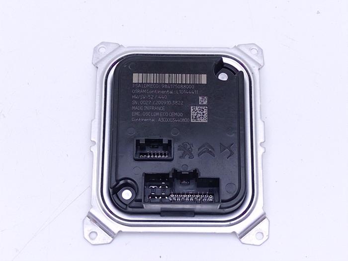 Gebruikte Module LED koplamp Peugeot 308 (F3/FB/FH/FM/FP) 1.2 12V PureTech 130 Prijs € 135,00 Inclusief btw aangeboden door Automaterialen Ronald Morien B.V.