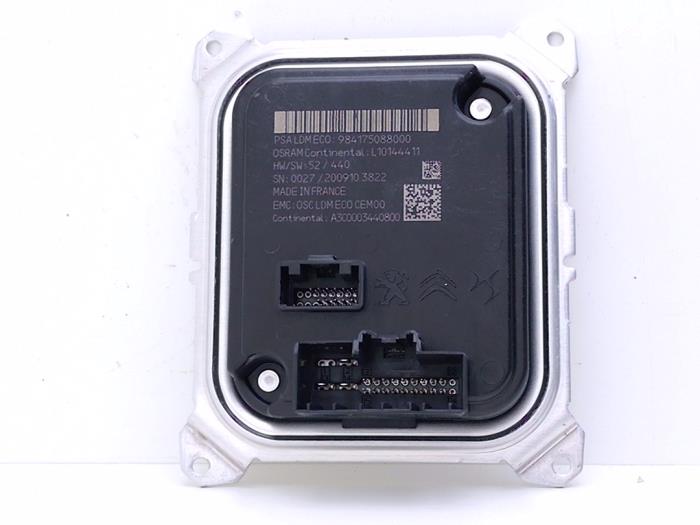 Gebruikte Module LED koplamp Peugeot 308 (F3/FB/FH/FM/FP) 1.2 12V PureTech 130 Prijs € 135,00 Inclusief btw aangeboden door Automaterialen Ronald Morien B.V.