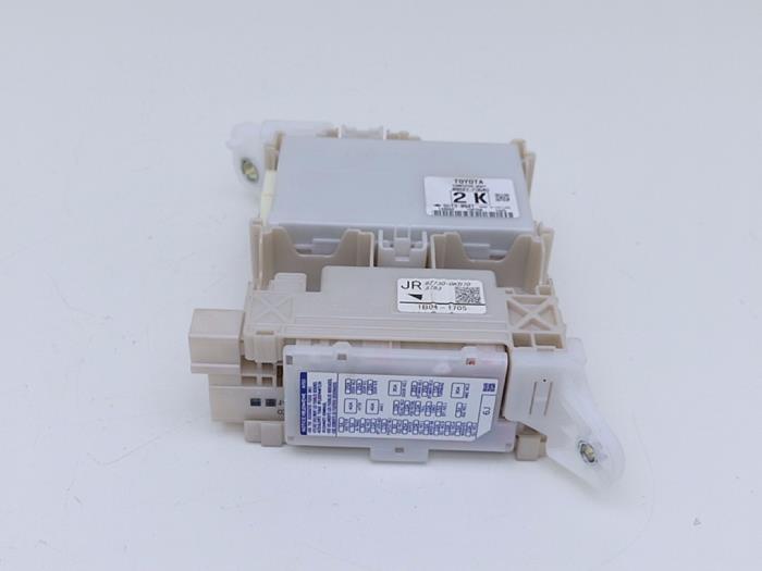 Gebruikte Bodycontrol Module Toyota Hilux V/VI 2.4 D4D-F 16V 4x4 Prijs € 175,00 Inclusief btw aangeboden door Automaterialen Ronald Morien B.V.