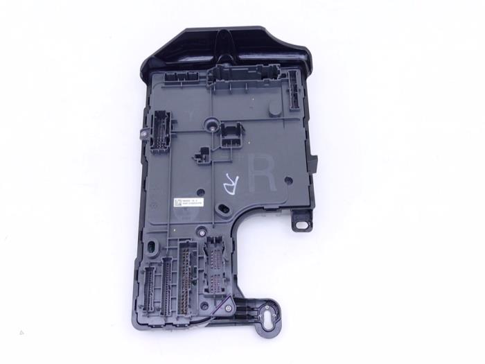 Gebruikte Computer Body Control Tesla Model 3 Performance AWD 78 kWh Prijs € 175,00 Inclusief btw aangeboden door Automaterialen Ronald Morien B.V.
