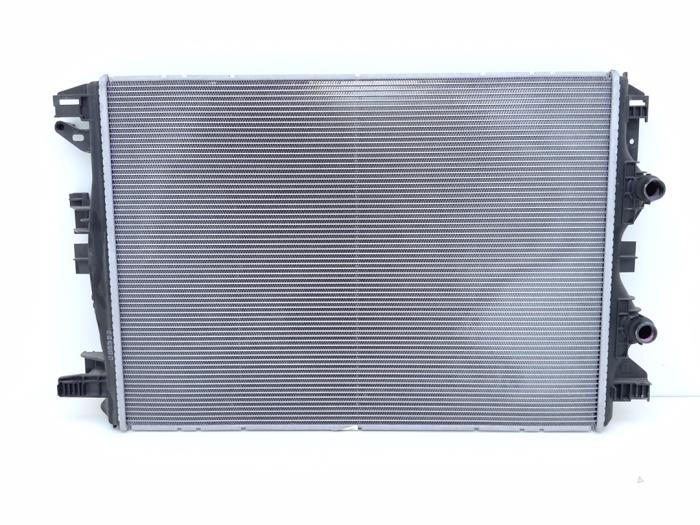 Gebruikte Radiateur Alfa Romeo Tonale 1.3 T Hybrid Q4 Prijs € 195,00 Inclusief btw aangeboden door Automaterialen Ronald Morien B.V.