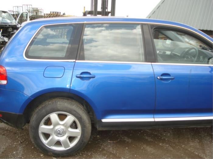 Gebruikte Steekas rechts-achter Volkswagen Touareg (7LA/7L6) 5.0 TDI V10 Prijs € 40,00 Margeregeling aangeboden door Automaterialen Ronald Morien B.V.
