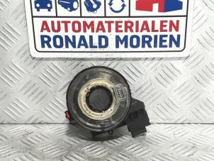 Gebruikte Airbagring Volkswagen Caddy III (2KA,2KH,2CA,2CH) 1.9 TDI Prijs € 19,00 Margeregeling aangeboden door Automaterialen Ronald Morien B.V.