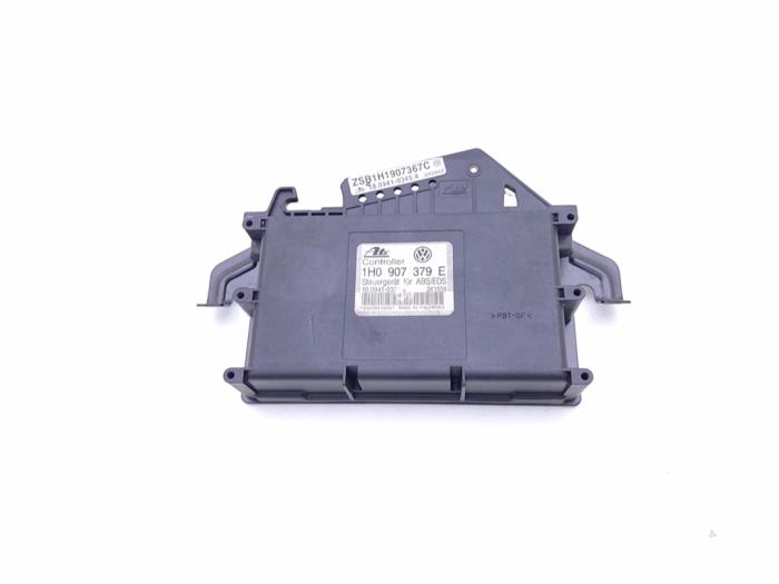 Gebruikte ABS Computer Volkswagen Golf III (1H1) 2.8 VR6 Prijs € 49,00 Margeregeling aangeboden door Automaterialen Ronald Morien B.V.