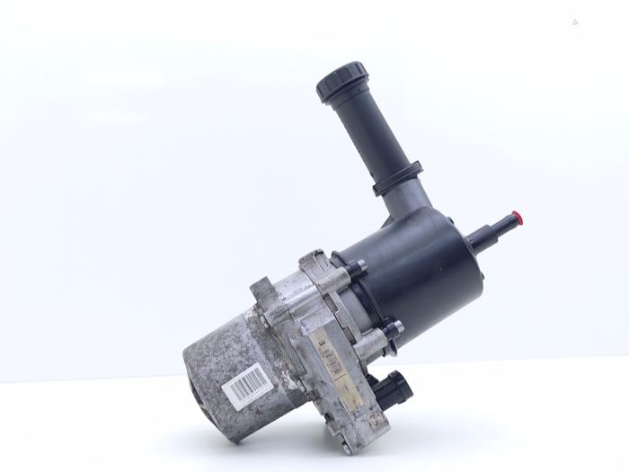 Gebruikte Pomp Servo Peugeot 307 CC (3B) 2.0 16V Prijs € 80,00 Margeregeling aangeboden door Automaterialen Ronald Morien B.V.