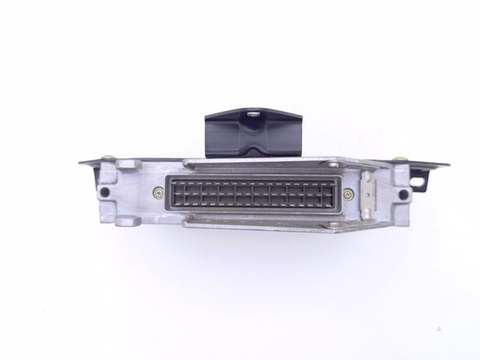 Computer ABS van een Volkswagen Golf III (1H1) 2.0 GTI 1993