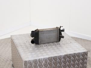 Gebruikte Intercooler Opel Astra H SW (L35) Prijs € 35,00 Margeregeling aangeboden door Automaterialen Ronald Morien B.V.