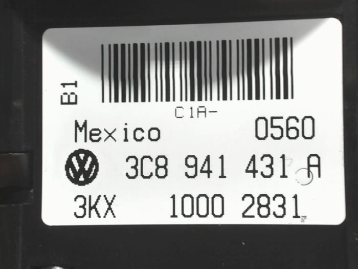 Licht Schakelaar van een Volkswagen Transporter T5 2.0 TDI DRF 2012
