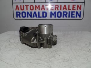 Gebruikte Gasklephuis Ford Focus 3 1.6 Ti-VCT 16V 125 Prijs € 60,00 Margeregeling aangeboden door Automaterialen Ronald Morien B.V.