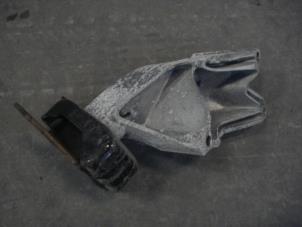 Gebruikte Motorsteun Volkswagen Amarok 2.0 BiTDI 16V 140 Prijs € 60,00 Margeregeling aangeboden door Automaterialen Ronald Morien B.V.