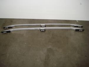 Gebruikte Dakrail set Renault Megane II Grandtour (KM) 1.5 dCi 105 FAP Prijs € 50,00 Margeregeling aangeboden door Automaterialen Ronald Morien B.V.