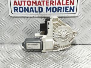Gebruikte Raammotor Portier Audi A6 Avant (C6) 2.0 TDI 16V Prijs € 25,00 Margeregeling aangeboden door Automaterialen Ronald Morien B.V.