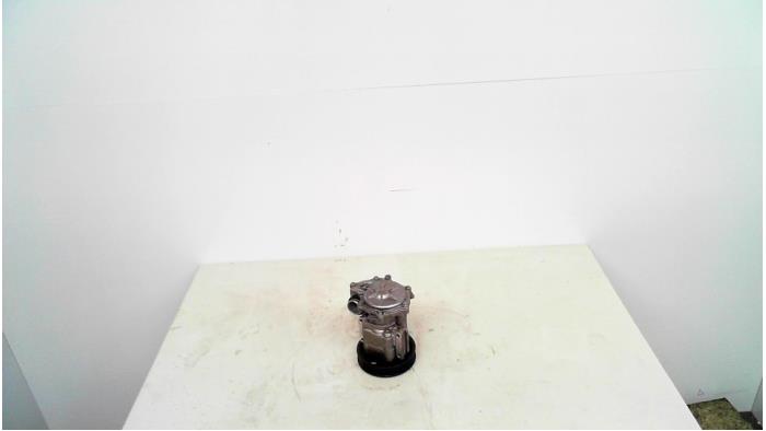 Gebruikte Servopomp BMW 3 serie Compact (E46/5) 316ti 16V Prijs € 75,00 Margeregeling aangeboden door Automaterialen Ronald Morien B.V.