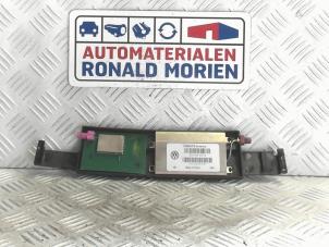Gebruikte Antenne Volkswagen Phaeton (3D) 5.0 V10 TDI 4Motion Prijs € 49,00 Margeregeling aangeboden door Automaterialen Ronald Morien B.V.
