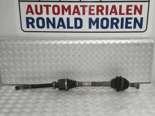 Gebruikte Aandrijfas rechts-voor Peugeot 207 SW (WE/WU) 1.6 HDi Prijs € 39,00 Margeregeling aangeboden door Automaterialen Ronald Morien B.V.