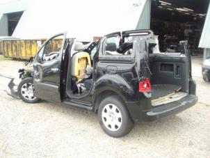 Gebruikte Achteras voorwielaandrijving Peugeot Partner Tepee (7A/B/C/D/E/F/G/J/P/S) 1.6 HDI 75 Prijs € 75,00 Margeregeling aangeboden door Automaterialen Ronald Morien B.V.