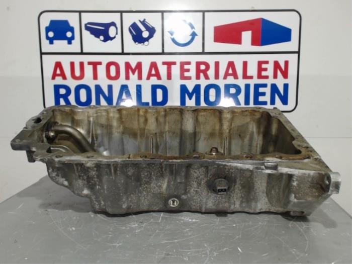Gebruikte Carterpan Opel Zafira (F75) 2.0 DTI 16V Prijs € 60,00 Margeregeling aangeboden door Automaterialen Ronald Morien B.V.