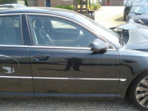 Gebruikte Deur 4Deurs rechts-voor Audi A8 (D3) 3.0 TDI V6 24V Quattro Prijs € 125,00 Margeregeling aangeboden door Automaterialen Ronald Morien B.V.