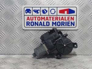 Gebruikte Motor electrisch raam Volkswagen Polo V (6R) 1.2 TSI Prijs € 15,00 Margeregeling aangeboden door Automaterialen Ronald Morien B.V.