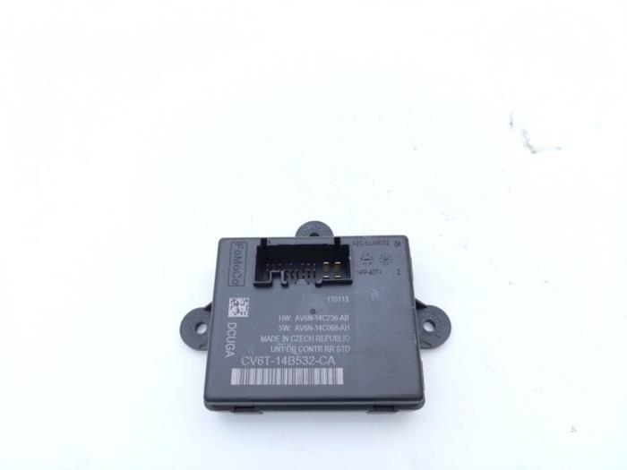 Gebruikte Computer Diversen Ford Kuga II (DM2) 1.6 EcoBoost 16V Prijs € 35,00 Margeregeling aangeboden door Automaterialen Ronald Morien B.V.