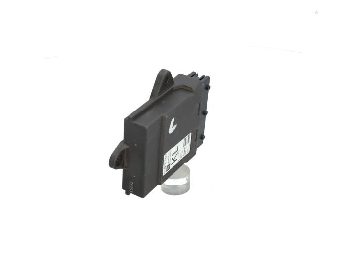 Gebruikte Bodycontrol Module Opel Vectra C 1.8 16V Prijs € 25,00 Margeregeling aangeboden door Automaterialen Ronald Morien B.V.