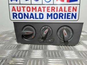 Gebruikte Chaufage Bedieningspaneel Seat Ibiza IV (6J5) 1.2 12V Prijs € 20,00 Margeregeling aangeboden door Automaterialen Ronald Morien B.V.
