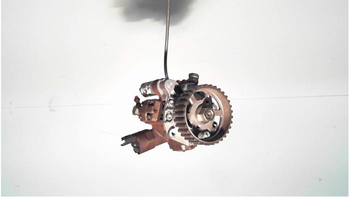 Gebruikte Dieselpomp Ford Fiesta 5 (JD/JH) 1.4 TDCi Prijs € 125,00 Margeregeling aangeboden door Automaterialen Ronald Morien B.V.
