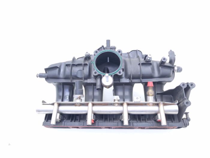 Gebruikte Spruitstuk Inlaat Audi A4 Avant (B7) 2.0 TFSI e 20V Prijs € 35,00 Margeregeling aangeboden door Automaterialen Ronald Morien B.V.