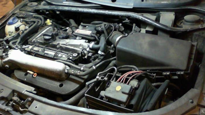 Motor van een Audi TT Roadster (8N9) 1.8 T 20V Quattro 2002