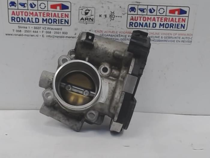 Gebruikte Gasklephuis Opel Meriva (B) 1.4 16V Ecotec Prijs € 29,00 Margeregeling aangeboden door Automaterialen Ronald Morien B.V.