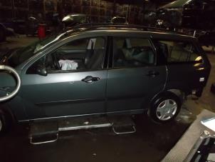 Gebruikte Deur 4Deurs links-achter Ford Focus 1 Wagon 1.6 16V Prijs € 45,00 Margeregeling aangeboden door Automaterialen Ronald Morien B.V.