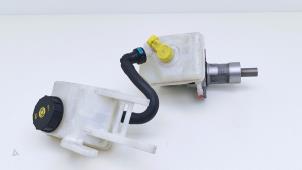 Gebruikte Hoofdremcilinder Opel Zafira Tourer (P12) 1.6 CDTI 16V ecoFLEX 136 Prijs € 25,00 Margeregeling aangeboden door Automaterialen Ronald Morien B.V.