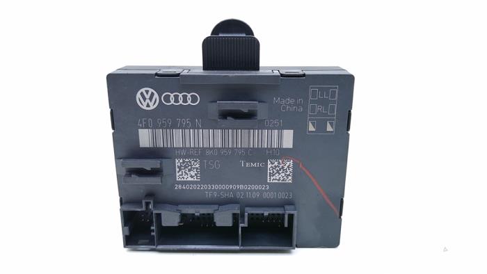 Gebruikte Computer Diversen Audi A6 Avant (C6) 2.7 TDI V6 24V Prijs € 29,00 Margeregeling aangeboden door Automaterialen Ronald Morien B.V.