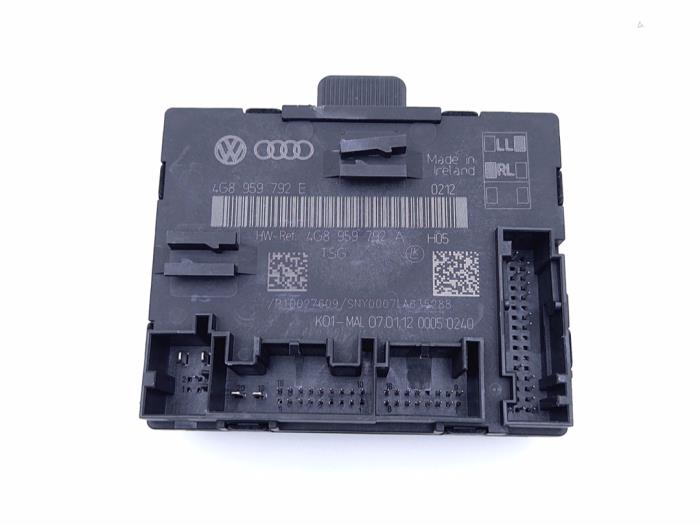 Computer Diversen van een Audi A6 (C7) 3.0 V6 24V TFSI Quattro 2012